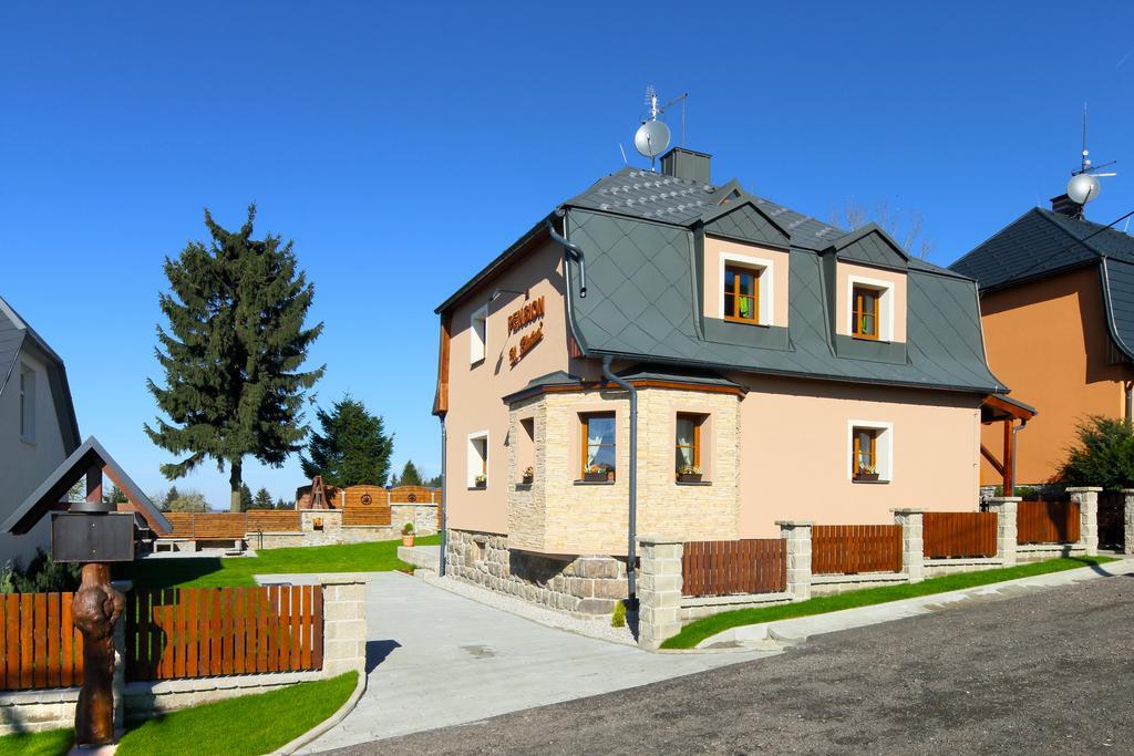 Horní Blatná Pension H.Blatna מראה חיצוני תמונה